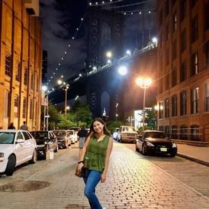 Meet your Posher, Briana